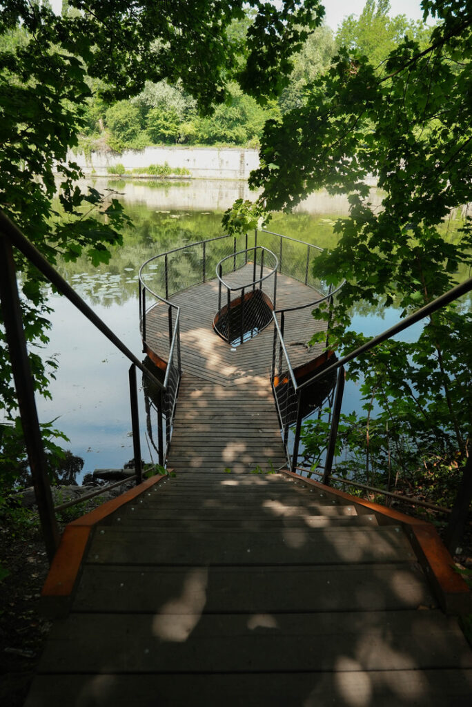 2D8CFD95-BE99-4032-9713-52BAA4BE1C55_1_105_c